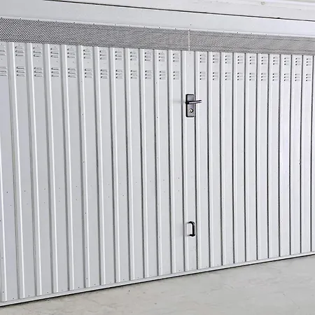 Ambra By Ermosa - Con Giardino E Sdraio - A 300 M Dal Mare