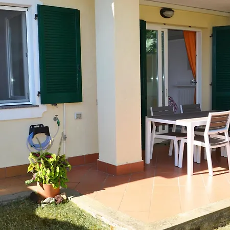 公寓 Ambra By Ermosa - Con Giardino E Sdraio - A 300 M Dal Mare 雷卡纳蒂港