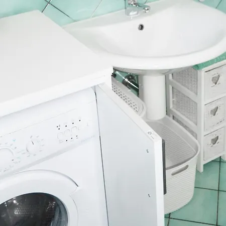 Ambra By Ermosa - Con Giardino E Sdraio - A 300 M Dal Mare *